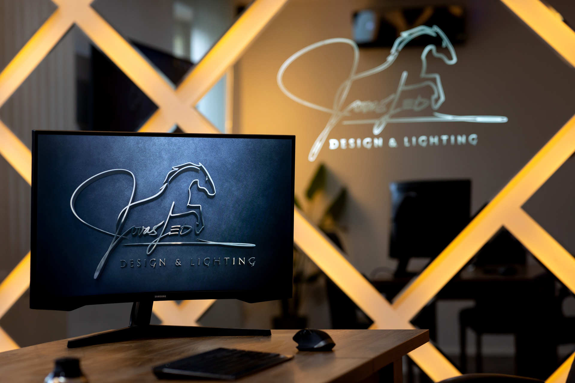 Custom lighting design - Design ONE - LovasLED